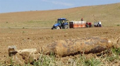 Kırıkkale`de Çiftçinin Traktörüne Yine Havan Mermisi Takıldı