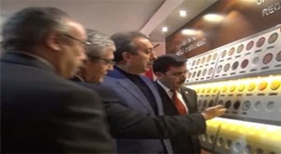 Bakan Eker, Tarımsal Araştırma Enstitüsünü Gezdi