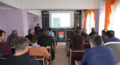 Gölhisar`da Arazi Toplulaştırması Bilgilendirme Toplantısı Yapıldı