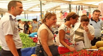 Zehirli Gıdaları Vatandaşa Yediriyorlar