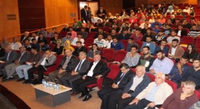 Kâhta`da `Organik Gübre İle Tarım` Konulu Konferans