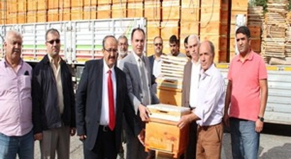 Organik Bal Üreticilerine İlave Kovan Dağıtıldı