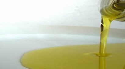 Zeytinyağı Yapımında `Geleneksel Yöntem`den Vazgeçmiyorlar