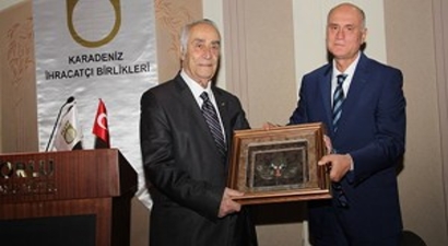 Fındık İhracatçıları Trabzon`da Stres Attı
