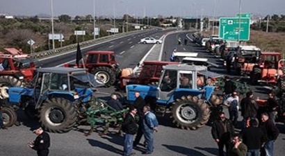 Yunan Çiftçiler Eylem Süresini Uzattı