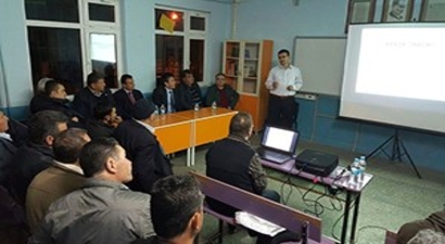 Gediz`de Çiftçiye Alternatif Tarım Ürünleri Tanıtımı Yapıldı