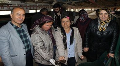 Tutlu Kadın Çiftçiler Solucan Gübresi Üretiyor