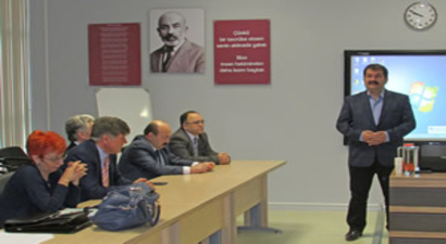 Türkiye`de İlk Kez Düzenlen Eğitim Bursalı Veteriner Hekimlere Verildi