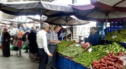 Zabıta Ekipleri Pazar Denetiminde