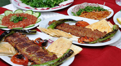 Siz Hiç Adana Kebap Tadında Tavuk Eti Yediniz Mi?