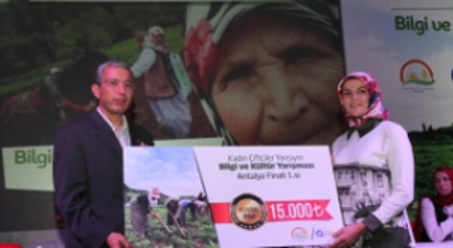 Antalya`da Kadın Çiftçiler Yarıştı