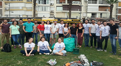 EÜ Ziraat Fakültesi Öğrencileri  Kordon`da Çöp  Topladı