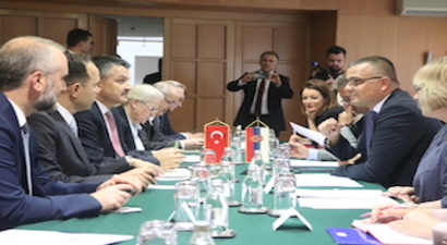 Sırbistan`dan 1 alıyor 2 satıyoruz