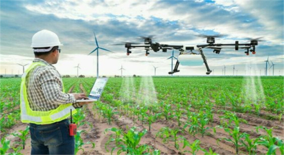 Çiftlikteki Yeni Çalışanlar: Robotlar ve Dronlar