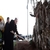 Erdoğan, Fuar İçin Sökülen Bin Yıllık Zeytin Ağacını `İnşallah tutar` Diyerek Dikti