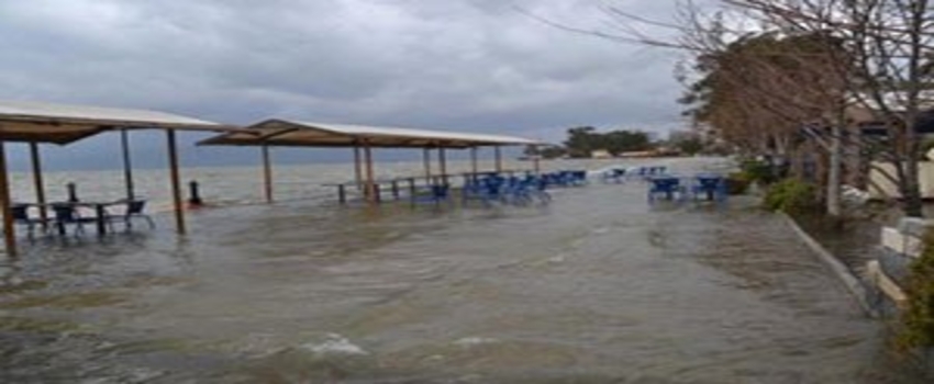 Fırtına, Yağmur Köyceğiz`de Hayatı Felç Etti