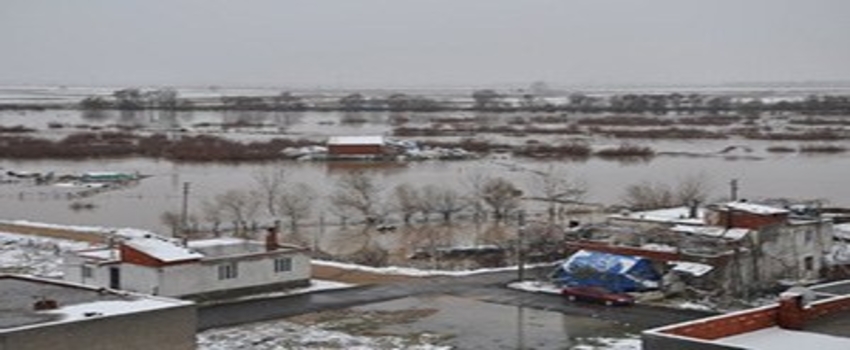 Karacebey`de Tarım Alanları Sular Altında