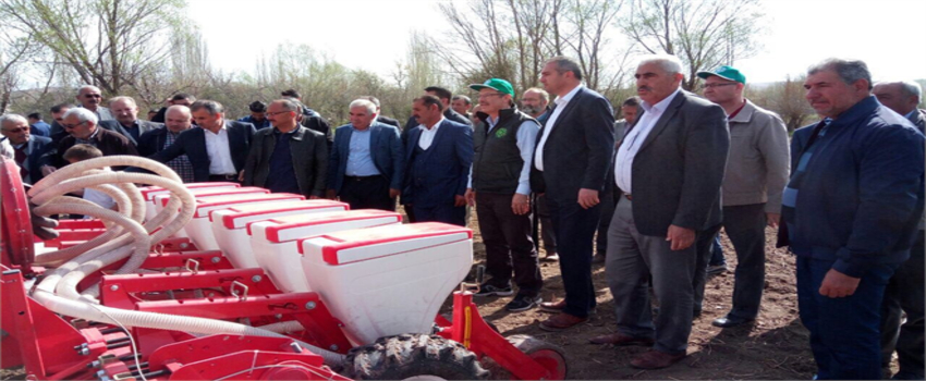 Yağmur Duası Eşliğinde Pancar Ekimi Yapıldı