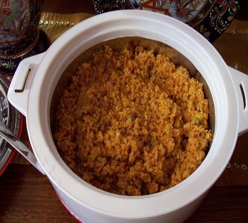 Bulgur sanılanın aslına çok kolay hazırlanabilen bir besindir Makarna gibi 20 dakikada hazırlanabilir Çorbadan mamaya tatlıya salataya her yemekte kullanılabilir Yemek çeşitliliği oldukça fazladır