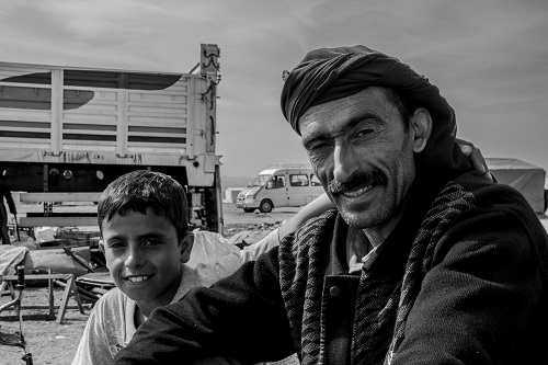 14 Mevsimlik göç dededen toruna devam eden kısır bir döngü şeklinde devam ediyor Tek geçim kaynakları ellerindeki çapalarla ektikleri şeker pancarı soğan tohumu ayçiçeği