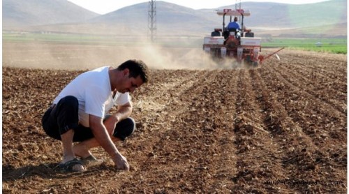 Yaşamımızı çiftçilerimizin ürettiklerini yiyerek sürdürürüz