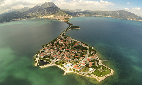 ISPARTA EĞİRDİR GÖLÜ Güneş ışığınına göre renklerini ayarlayan Eğirdir Gölü bölgede Yedi Renkli Göl olarak anılıyor Ayrıca Türkiye nin en büyük ikinci tatlısu gölü ve kentin su ihtiyacını karşılıyor