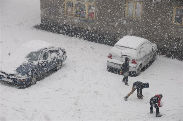 Doğu Anadolu ya kar yağdı